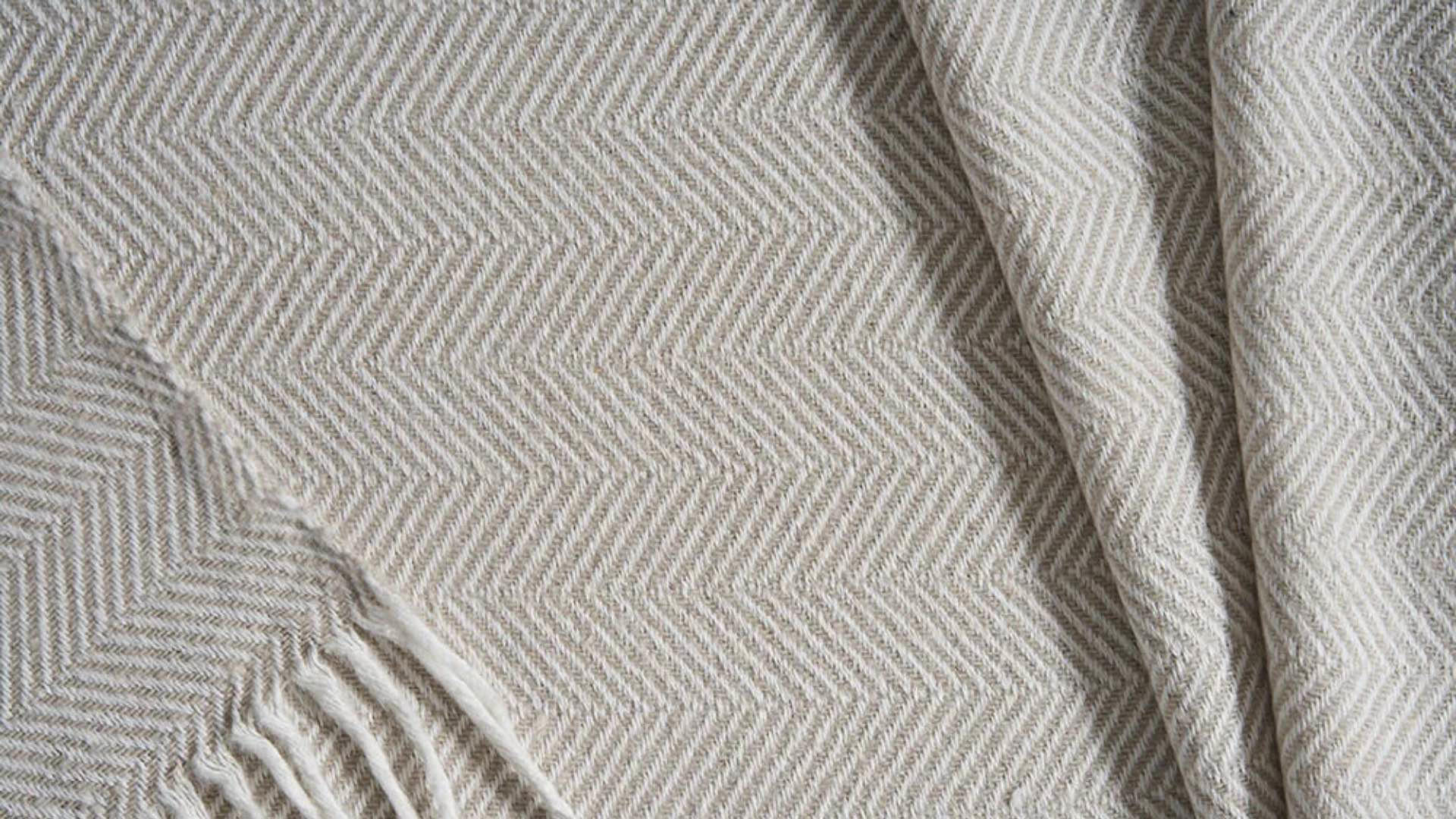Serra Beige Blanket